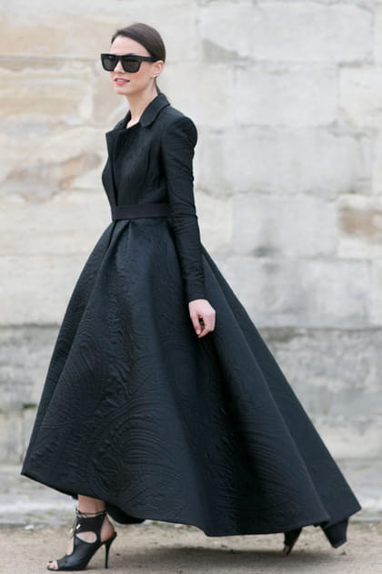 Street style &agrave; Paris : la robe-manteau
