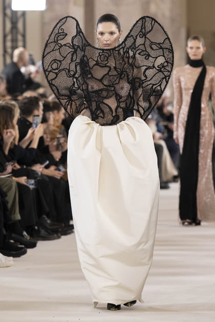 Look 29&nbsp;du d&eacute;fil&eacute;&nbsp;Schiaparelli haute couture&nbsp;printemps-&eacute;t&eacute; 2024