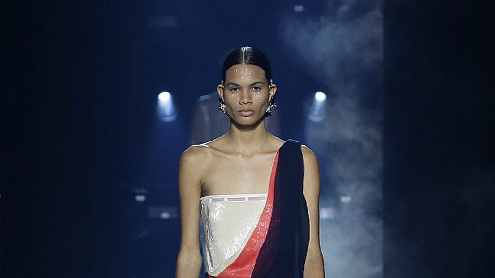 Look 29
