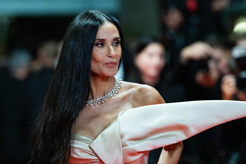 Demi Moore et ses cheveux ultra-longs