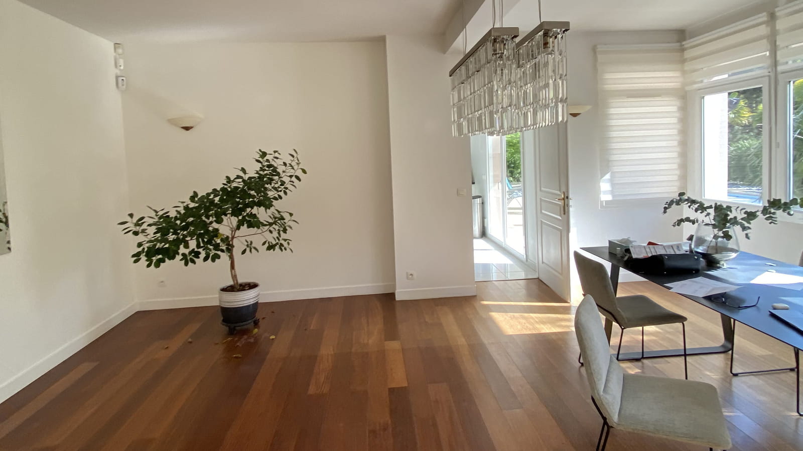 Salle à manger avant
