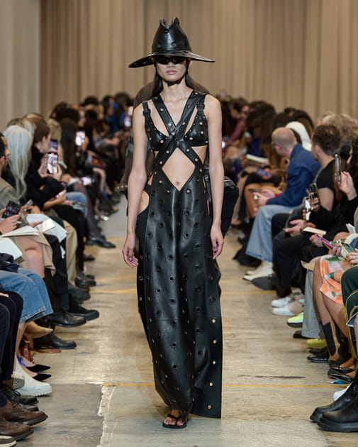 Look 46&nbsp;du d&eacute;fil&eacute; Burberry