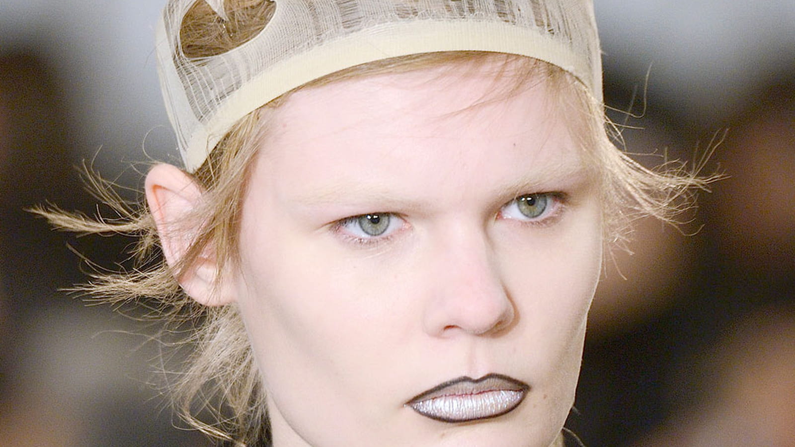 Bonnet filet Maison Margiela