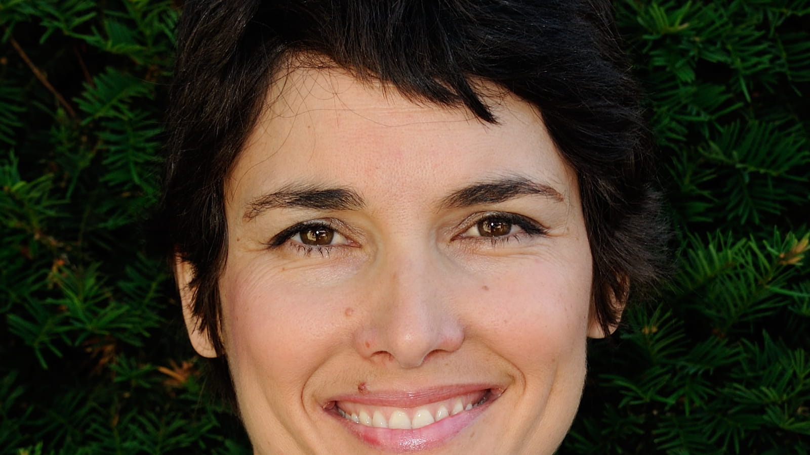 Eglantine Eméyé