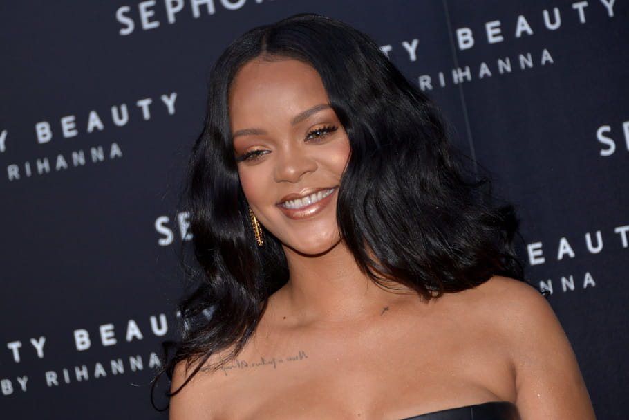 Rihanna dévoile la deuxième partie de sa collection "Beach Please"