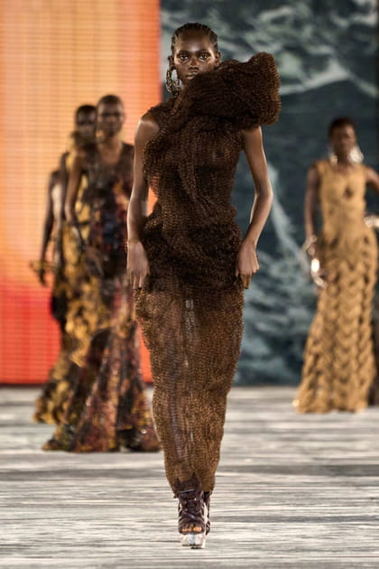 Look 106&nbsp;du d&eacute;fil&eacute; Balmain