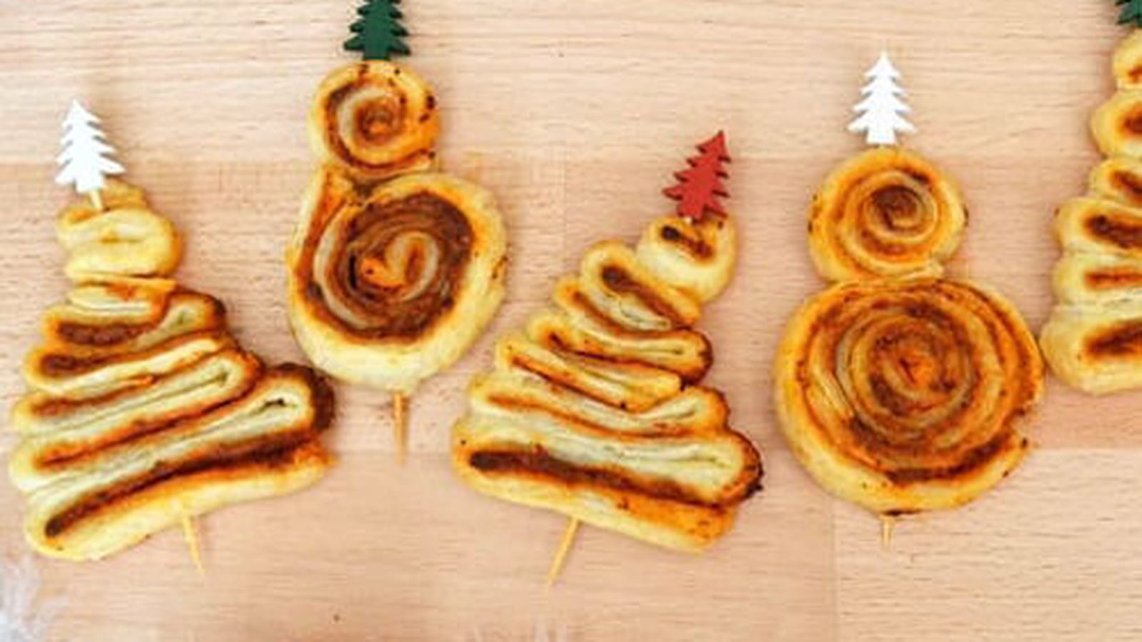 Petits feuilletés à la tapenade poivrons-noix