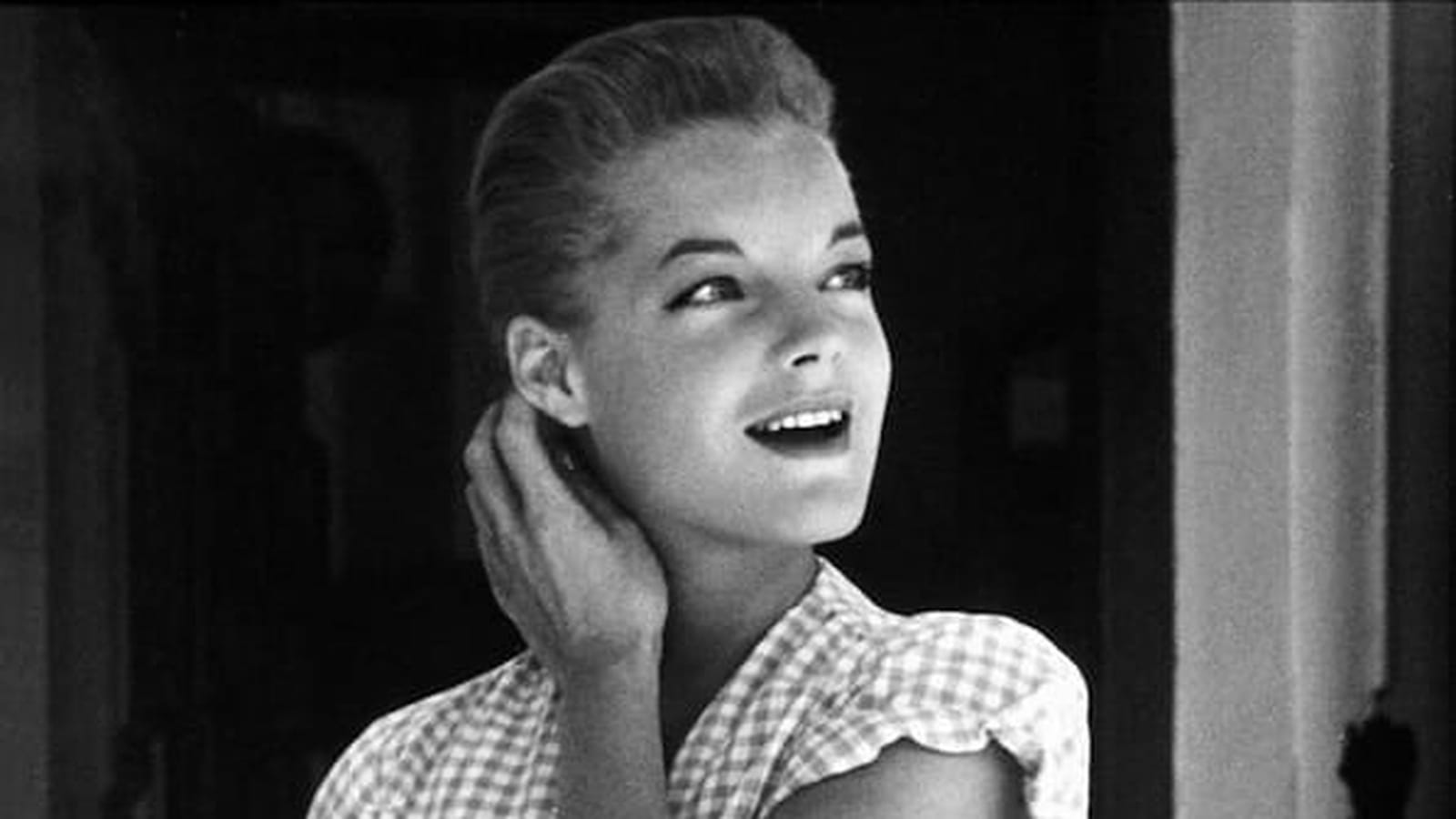 Retour sur le style de Romy Schneider, icône du cinéma à l’allure légendaire