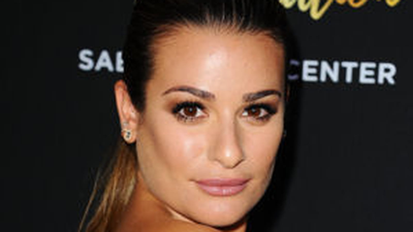  Les yeux de braise de Lea Michele