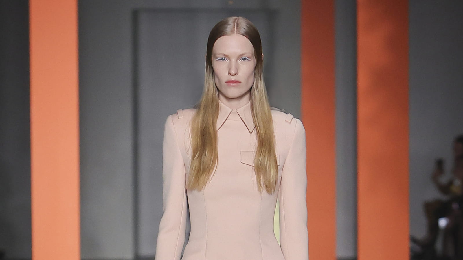 Look 27