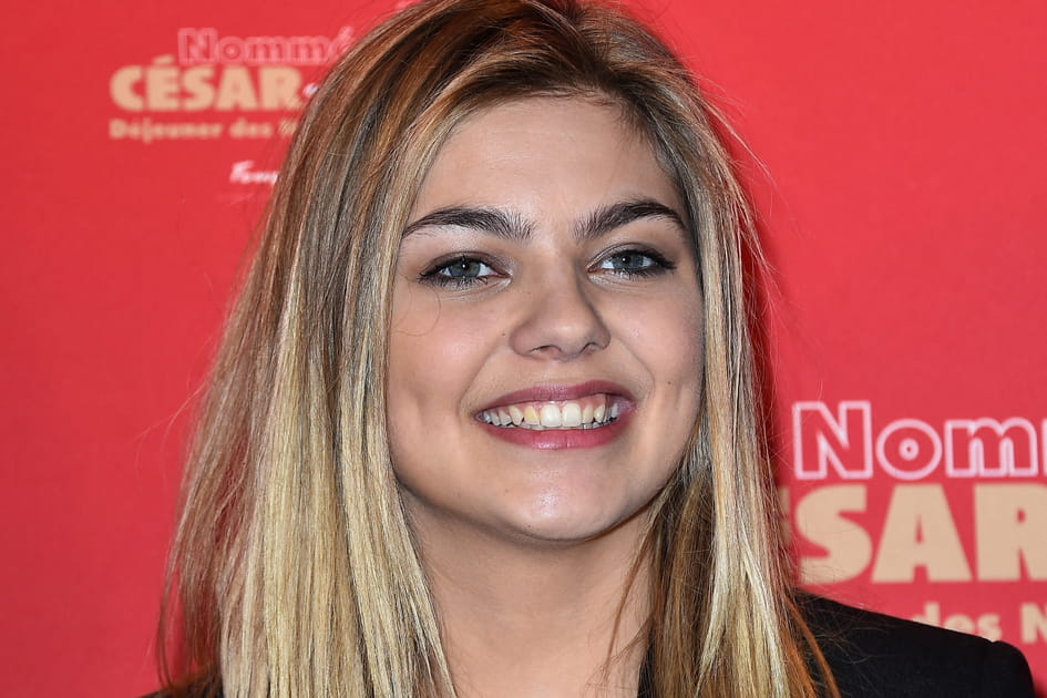 Les yeux gris&eacute;s de Louane