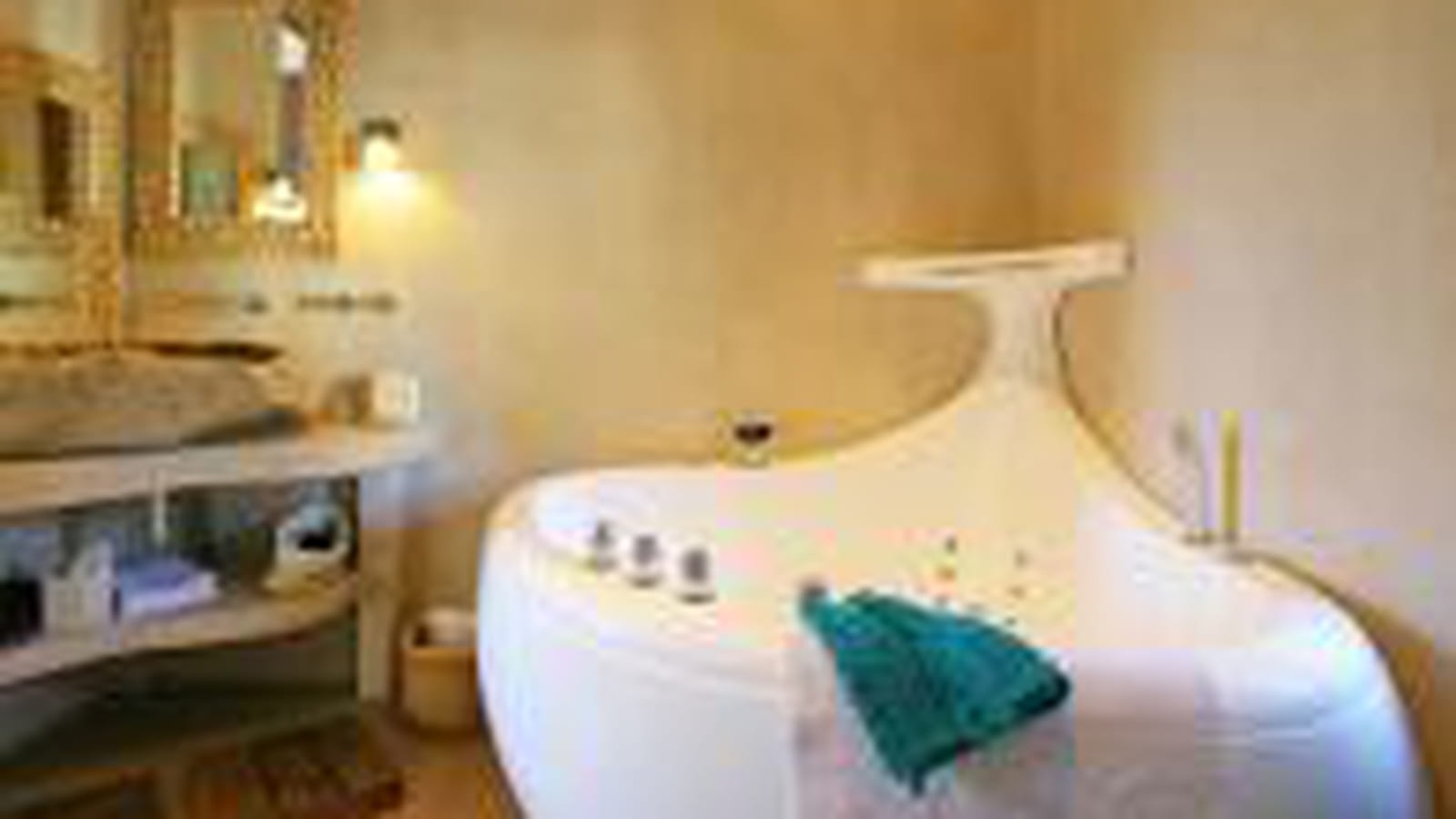 Jacuzzi