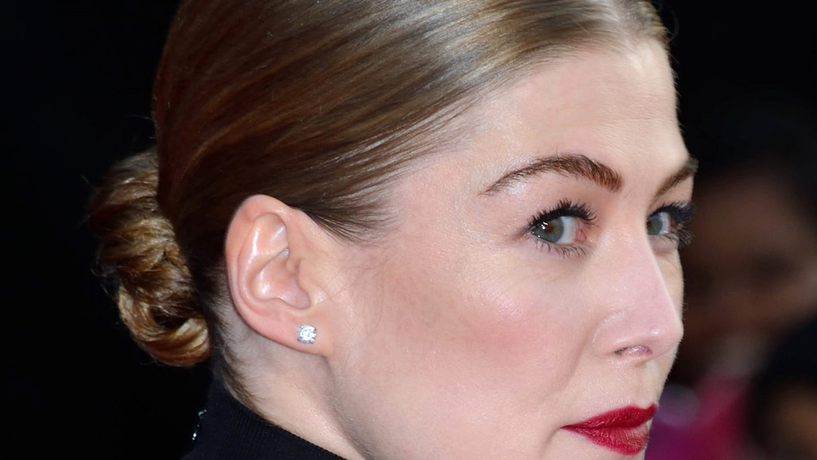 Rosamund Pike