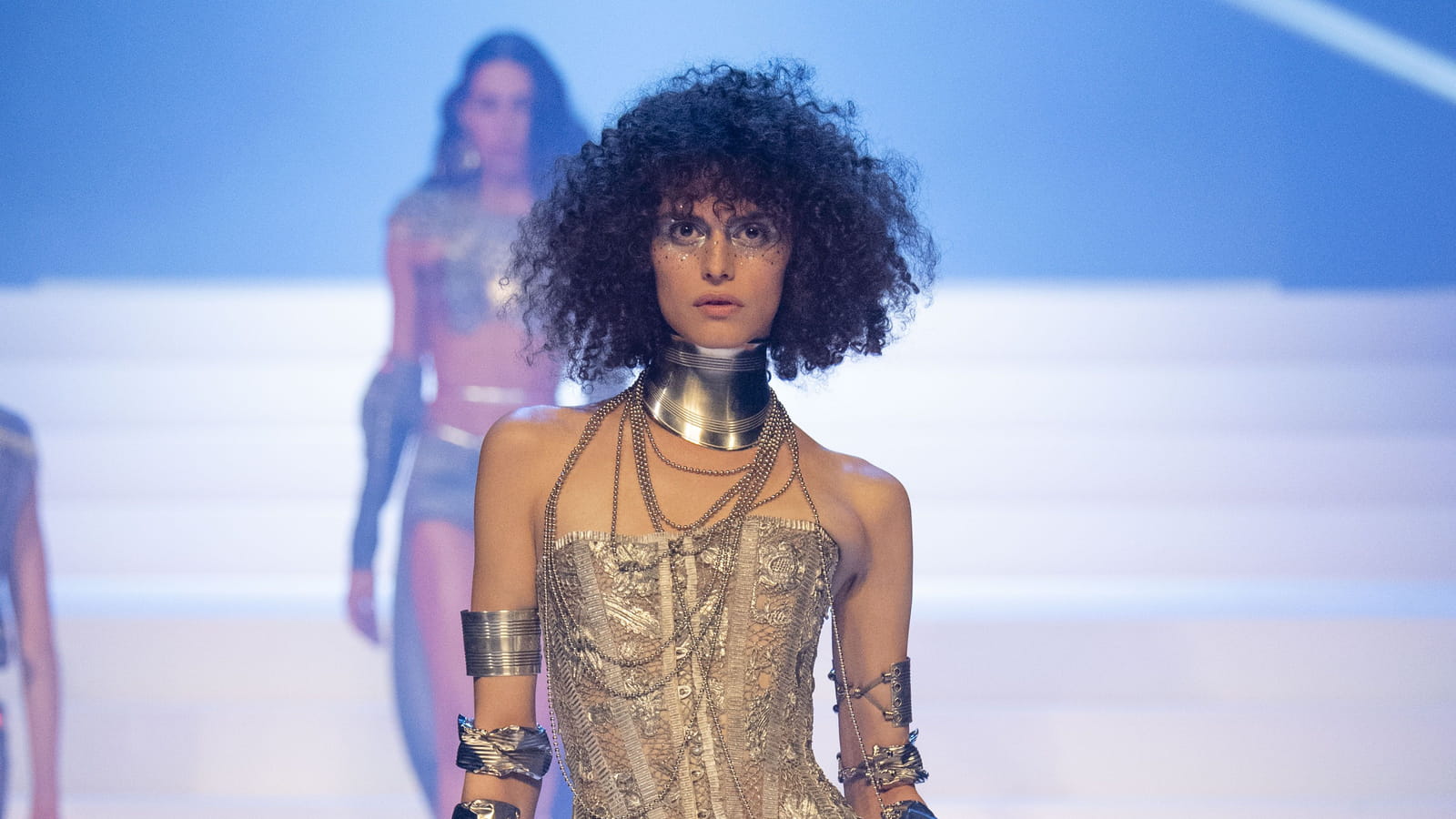 Look 50