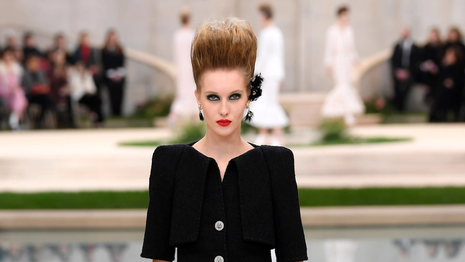 Look 11
