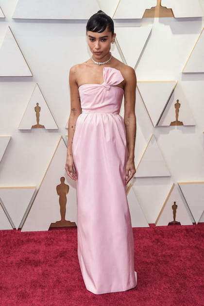 Zo&euml; Kravitz en robe Saint Laurent