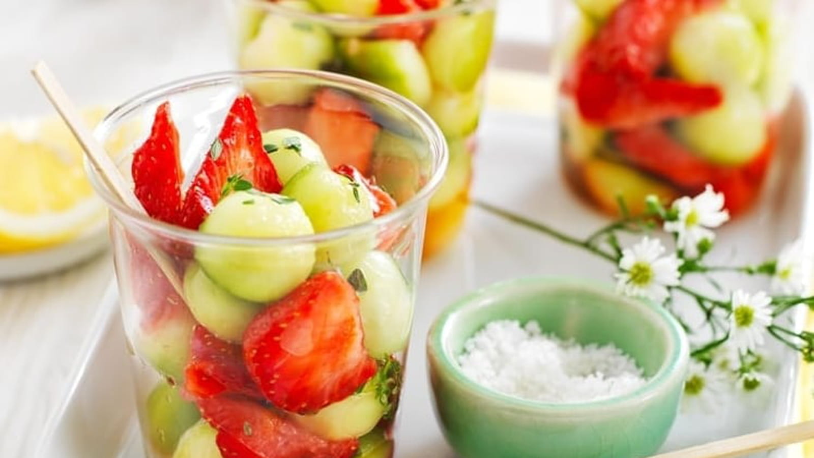 Verrines de fraises et concombres