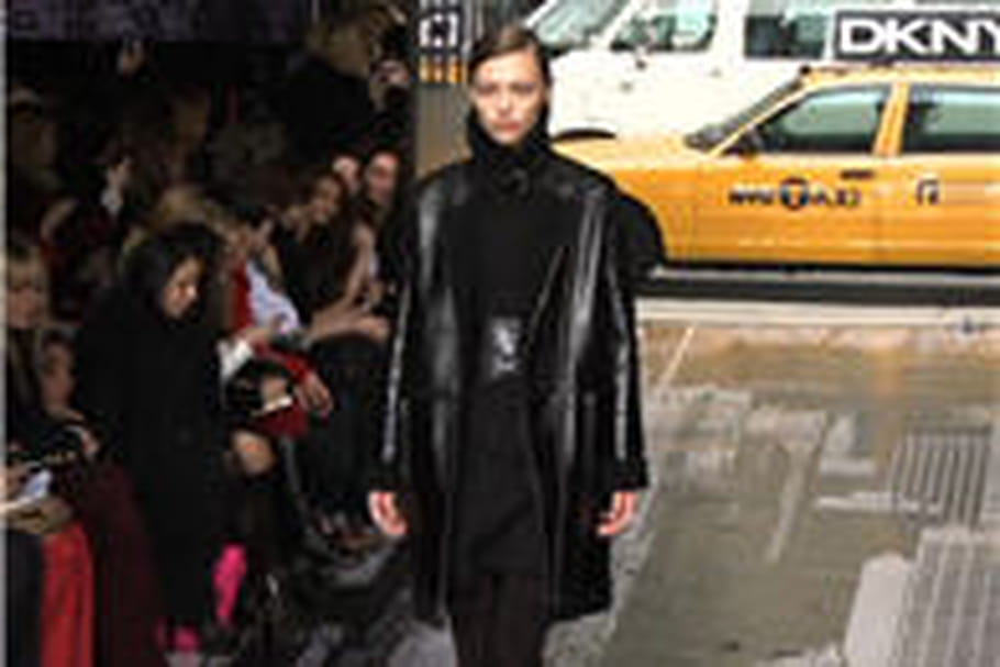 Femme urbaine chez DKNY