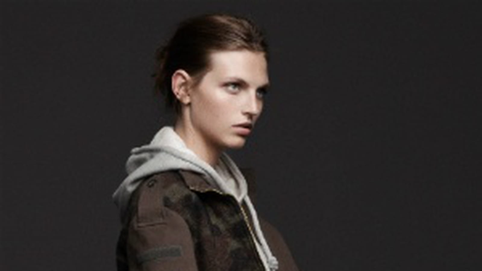 Parka camouflage bimatière de Zara
