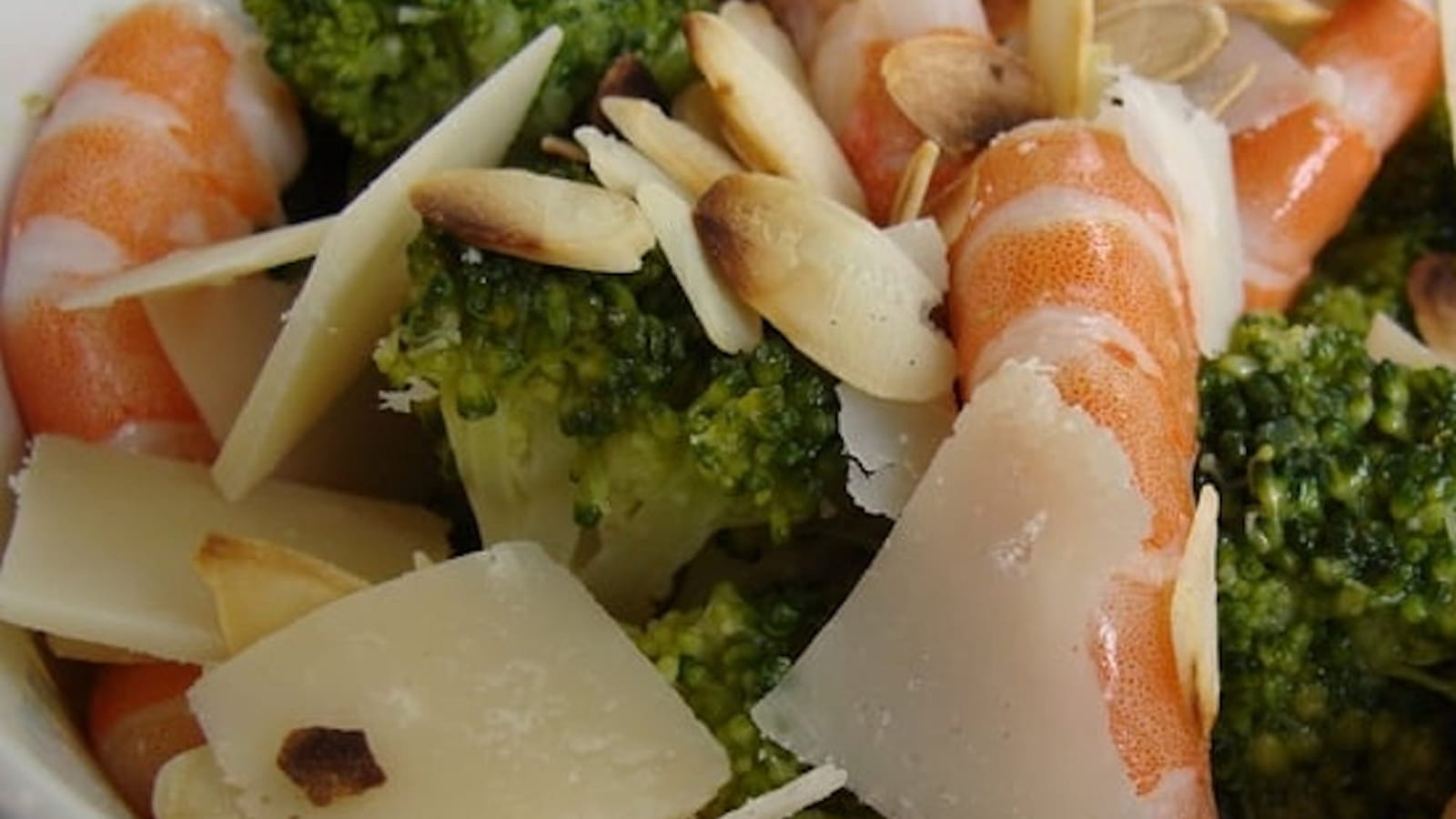 Salade de brocolis et crevettes