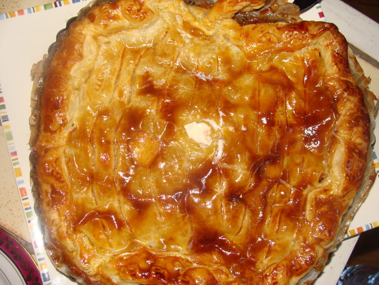 Recette de Tourte aux pommes à l'ancienne : la recette facile