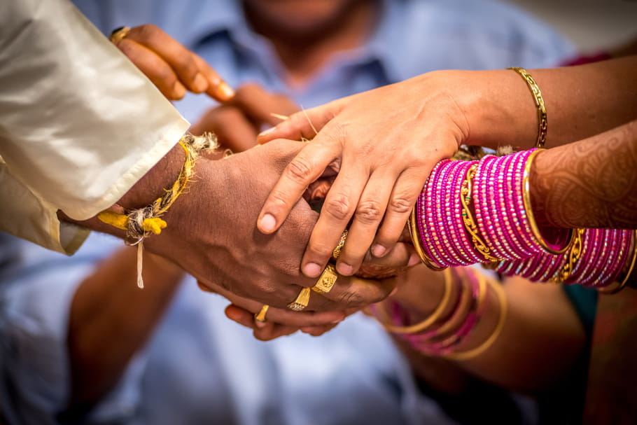 Le Pakistan rejette une loi pénalisant le mariage des mineurs