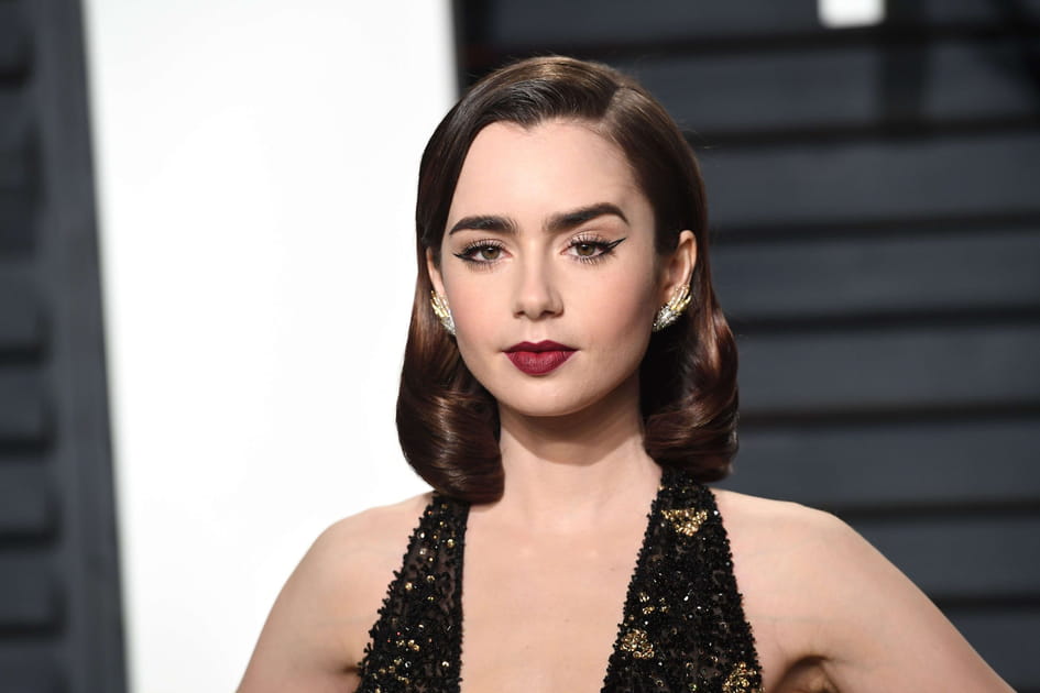 La coiffure vintage de Lily Collins