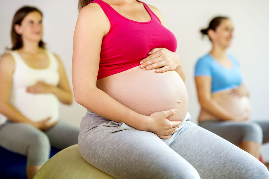 Enceinte et en forme : et si je me mettais au pilates prénatal ?