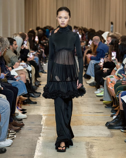 Look 26&nbsp;du d&eacute;fil&eacute; Burberry