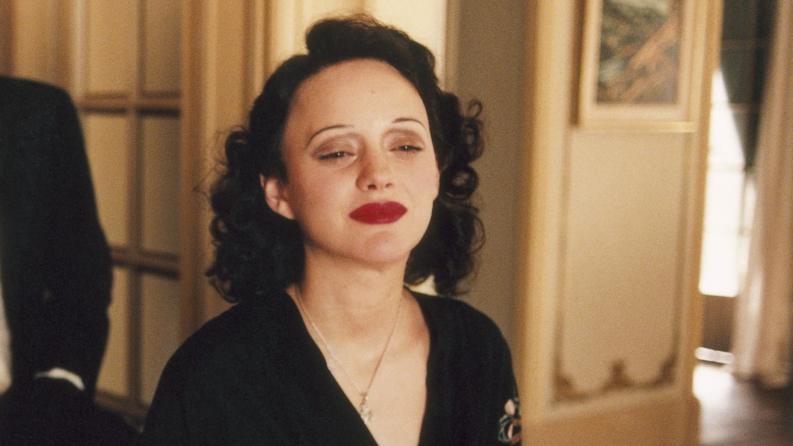 Marion Cotillard, avec son carré bouclé