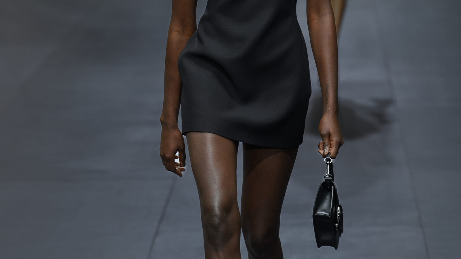 Look 10