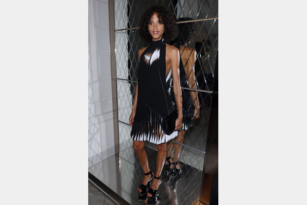 Noémie Lenoir chez Jean Paul Gaultier