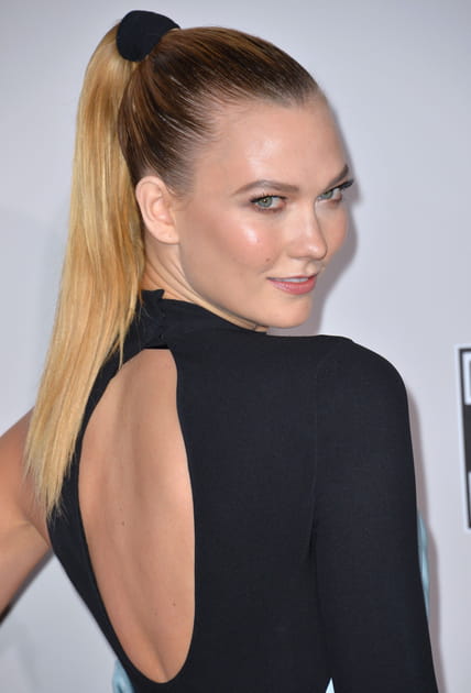 La queue de cheval lisse de Karlie Kloss