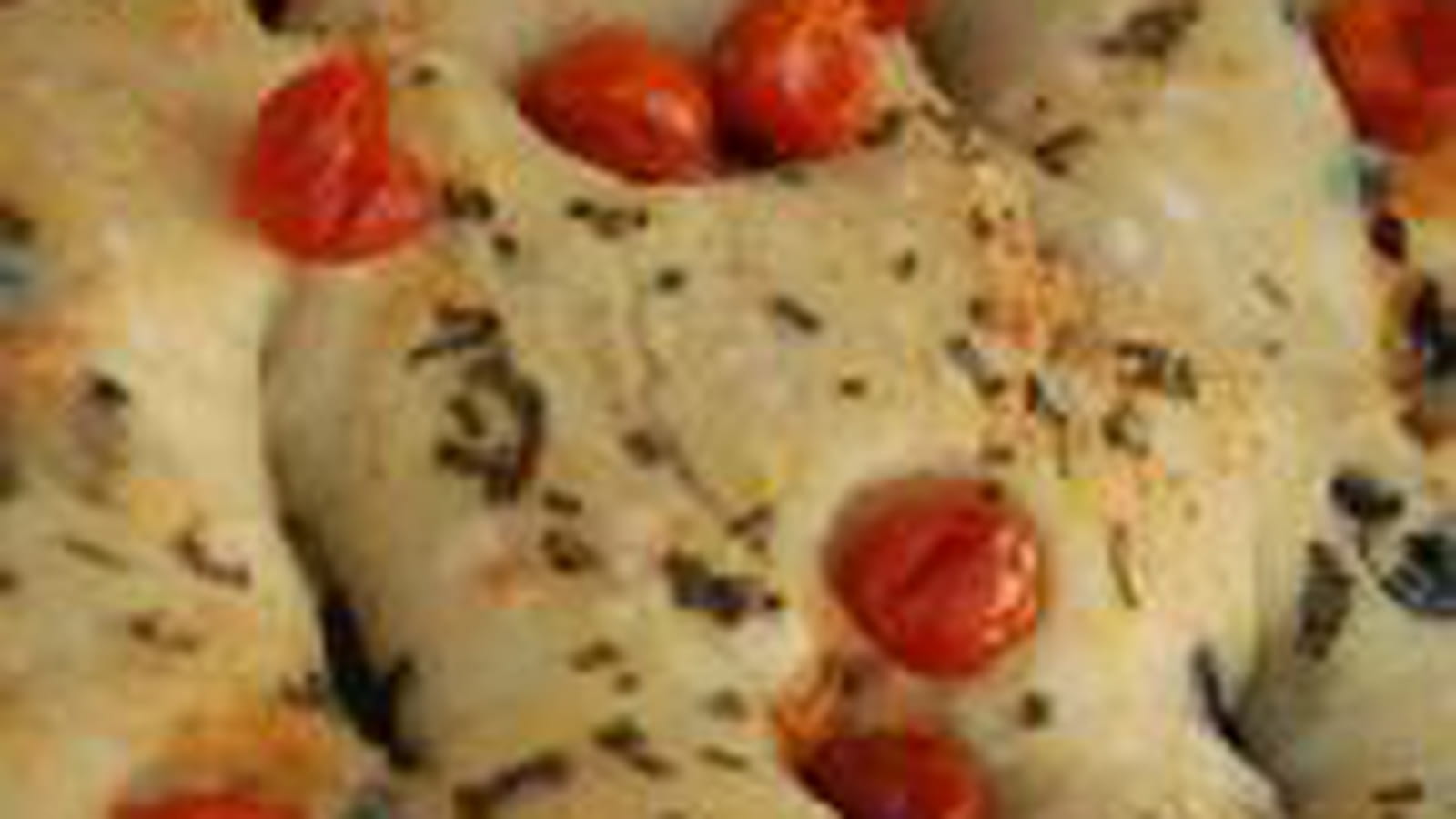 Fougasse sauge, tomates cerises et olives noires
