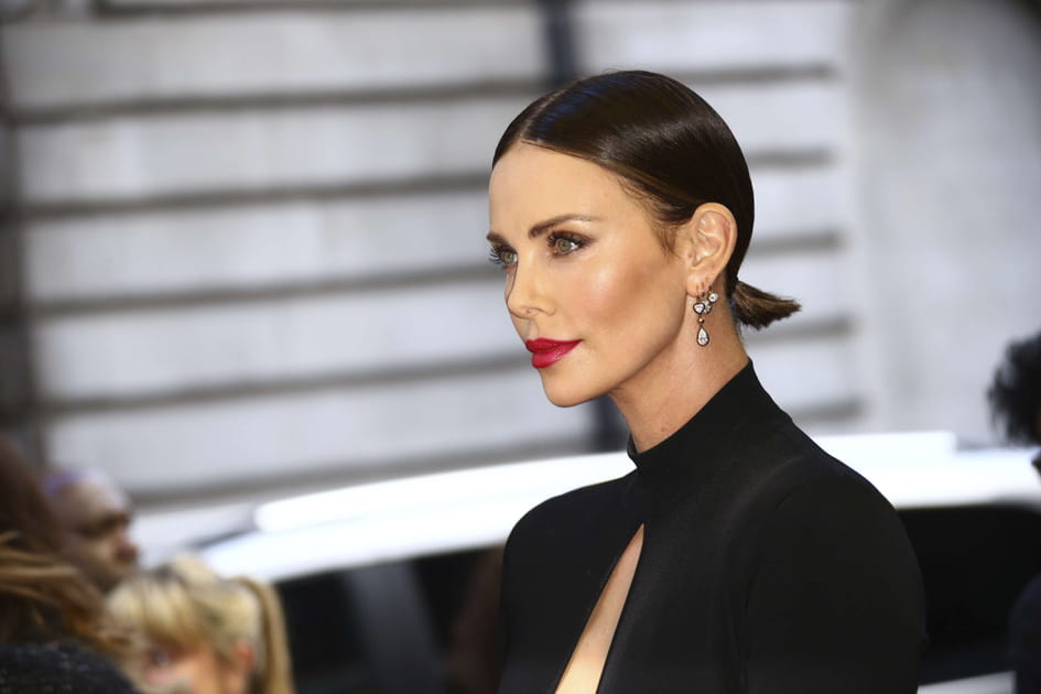 TOP&nbsp;: Charlize Theron et son smoky eye chic