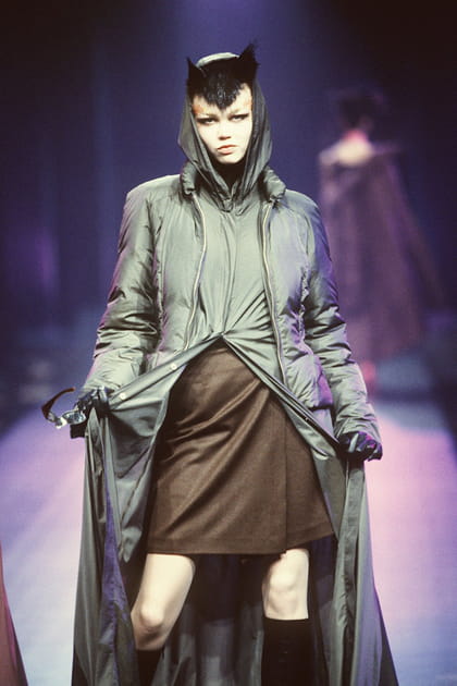 D&eacute;fil&eacute; Thierry Mugler automne-hiver 2000-2001