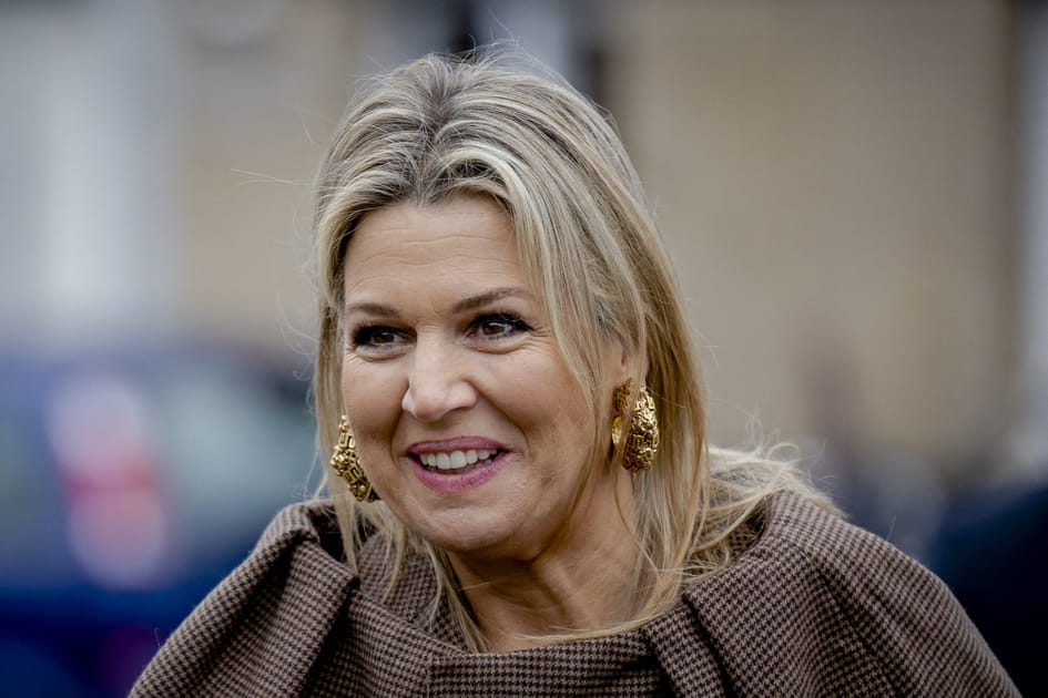 Le contour de l&egrave;vres rose de M&aacute;xima des Pays-Bas