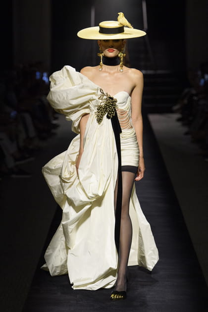Look 19&nbsp;du d&eacute;fil&eacute; Schiaparelli