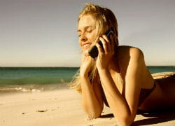 femme plage portable