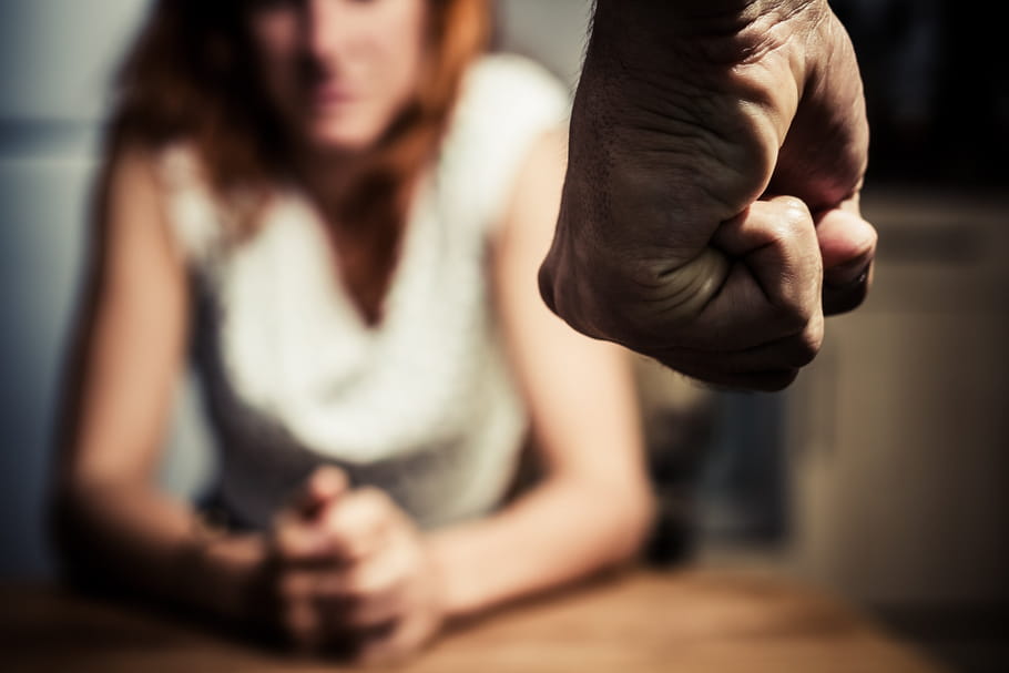 Violences conjugales : 130 femmes tuées en 2017, des chiffres affolants