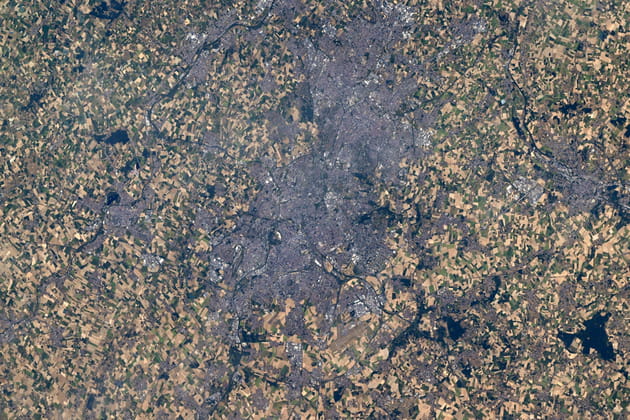 Sophie Adenot partage une photo de Lille et la citadelle de Vauban vus de l'ISS