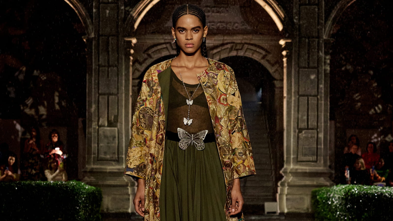 Look 75