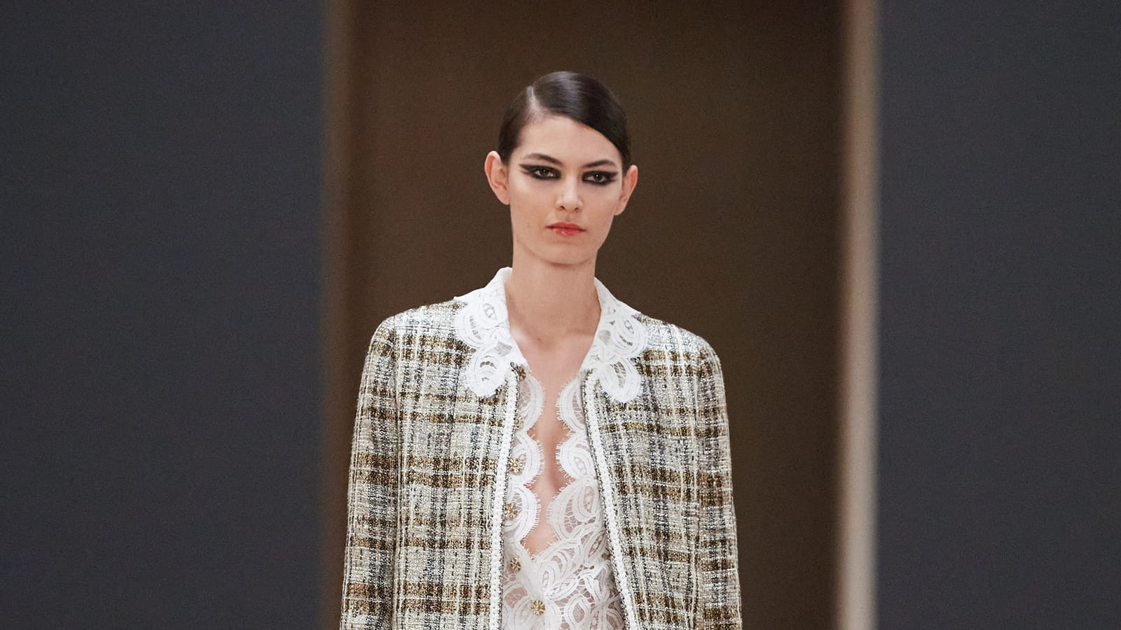 Look 14
