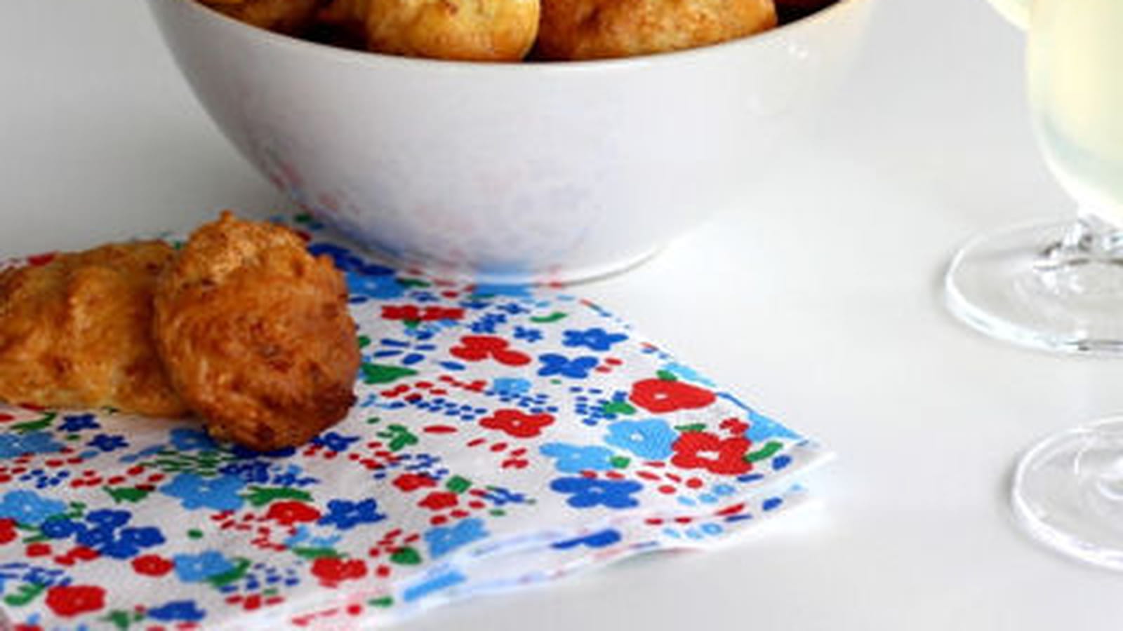 Gougères jambon et emmental