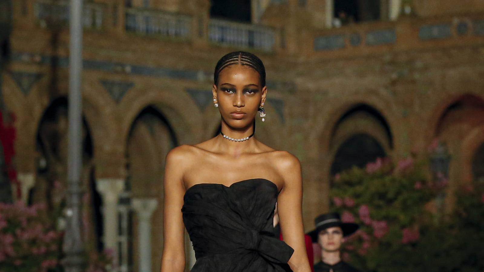 Look 34