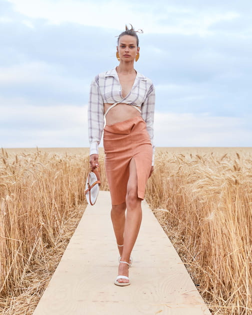 D&eacute;fil&eacute; Jacquemus printemps-&eacute;t&eacute; 2021, passage 31