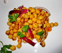 Salade de pois chiches aux baies roses et oignon rouge : Etape 2