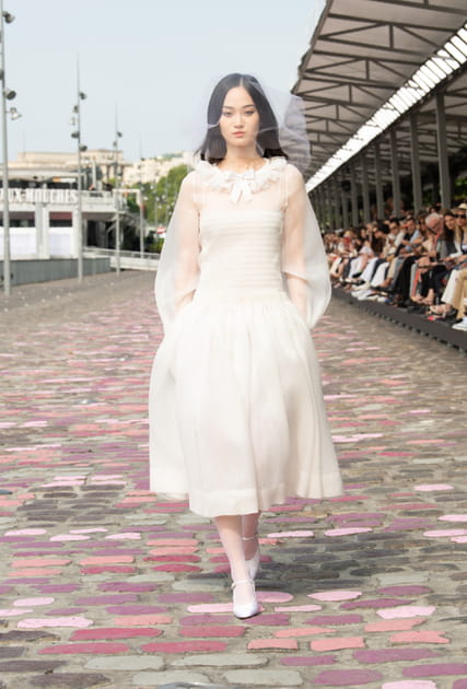 Look 48&nbsp;du d&eacute;fil&eacute; Chanel haute couture automne-hiver 2023-2024