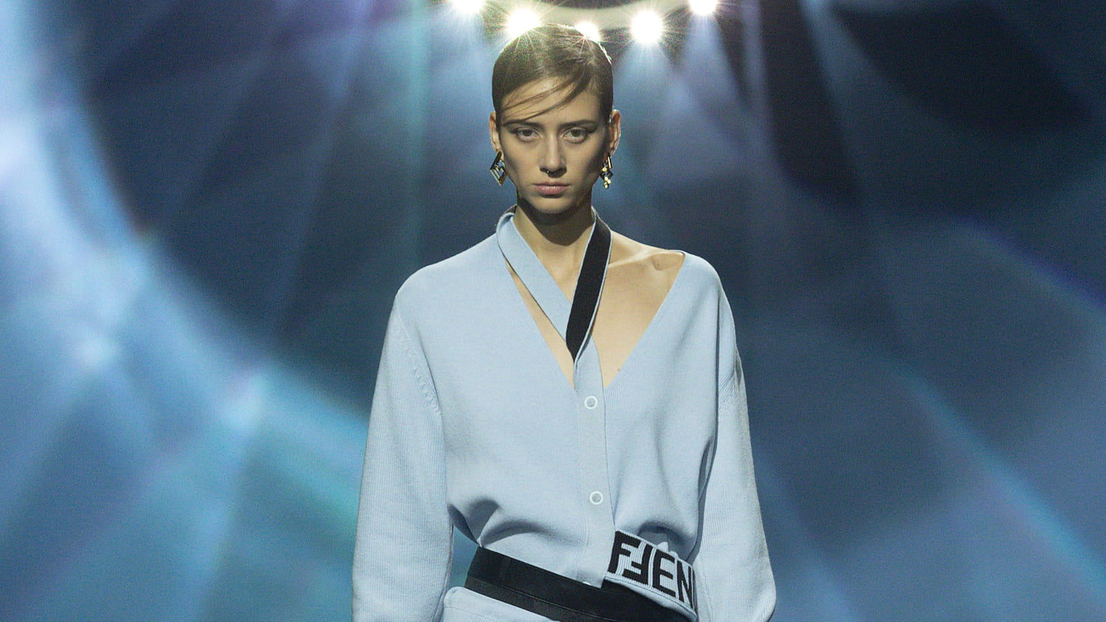 Look 1