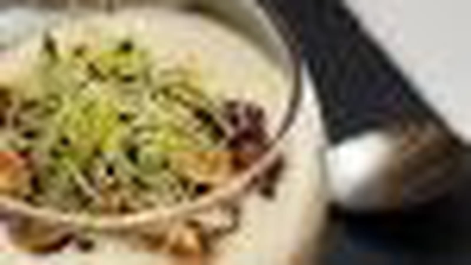 Velouté de topinambour au chèvre frais